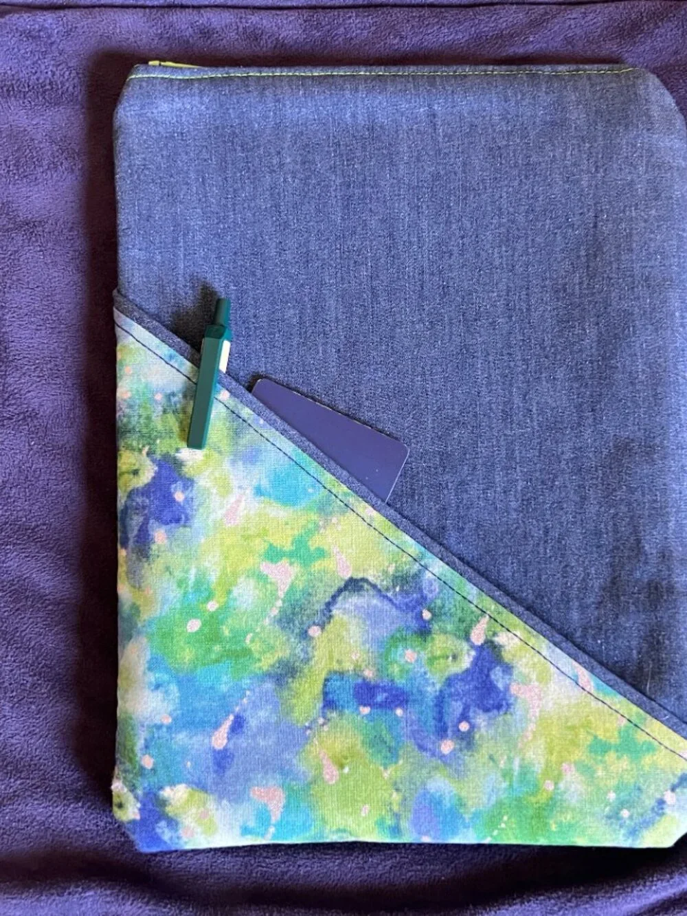 NWOT Small Padded Book Sleeve with Front Pocket: Denim eReader Zipper Pouch